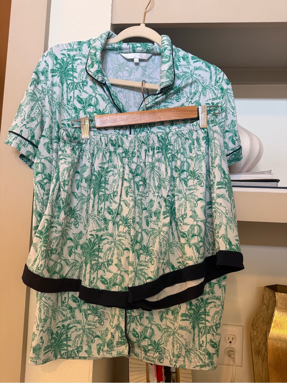 Green Palm-Print Two-Piece Pajama Set with Navy Trim - Picture 1 of 6